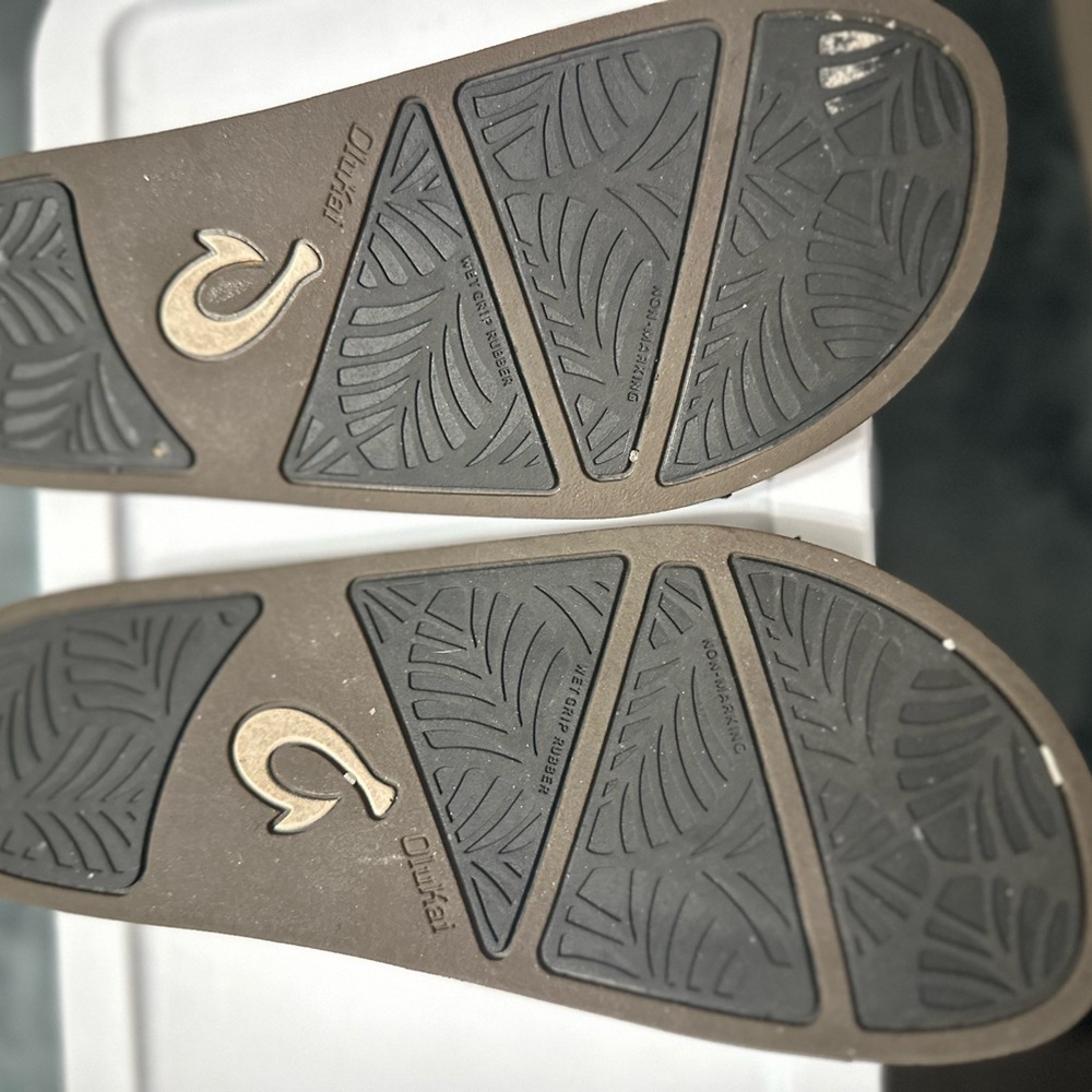 Black Woven Slide Sandals - Picture 3 of 4